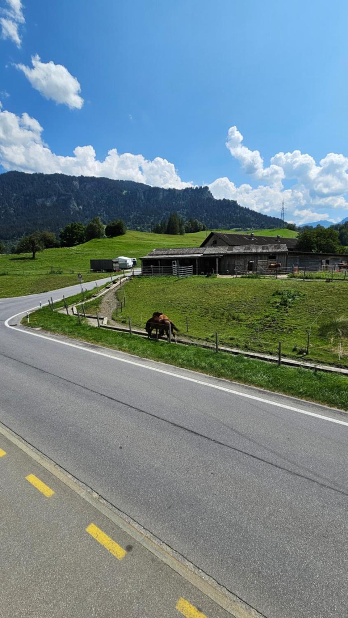 Landgasthof Zum Glenner Ilanz/Glion Exterior photo