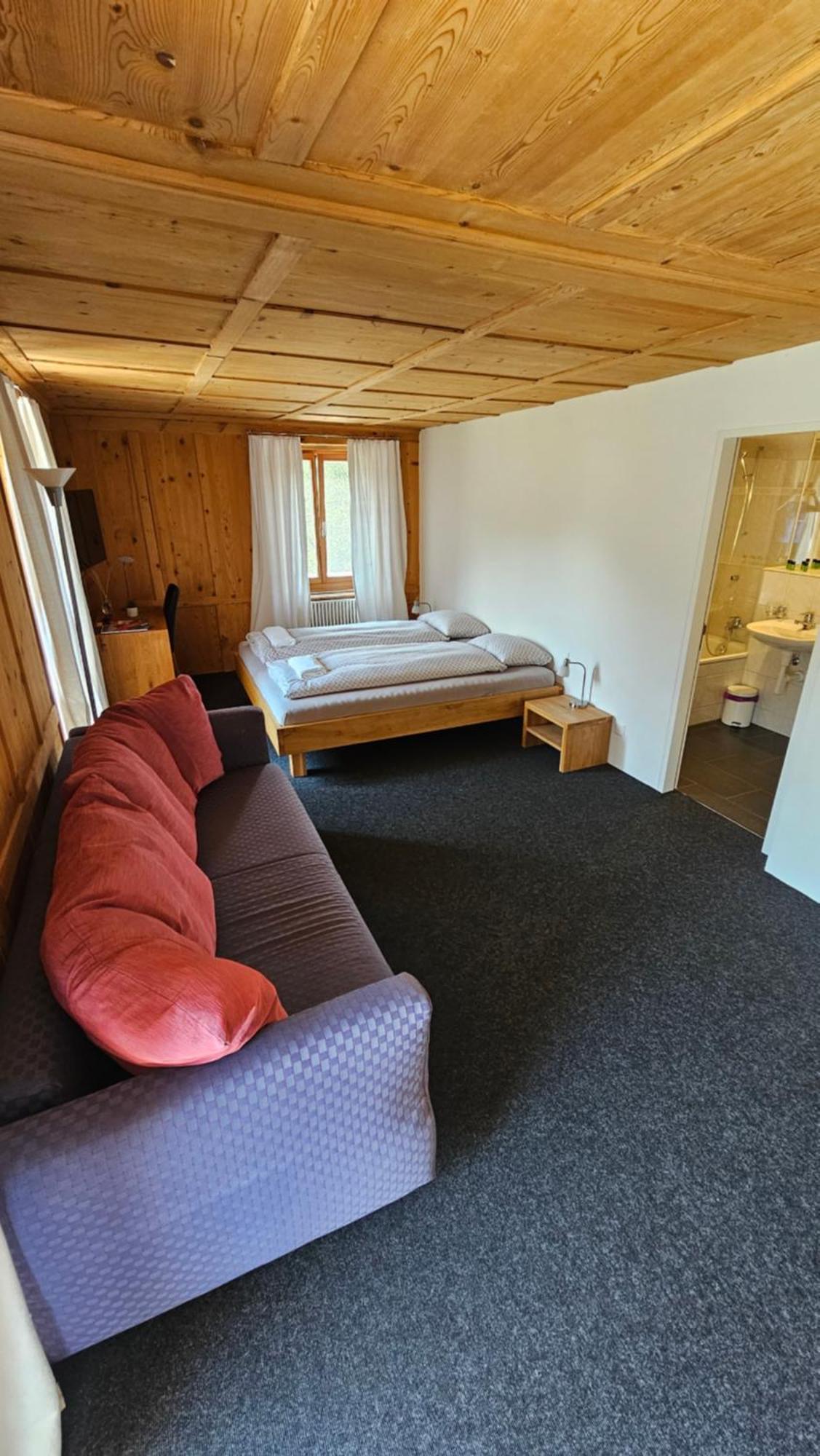 Landgasthof Zum Glenner Ilanz/Glion Exterior photo