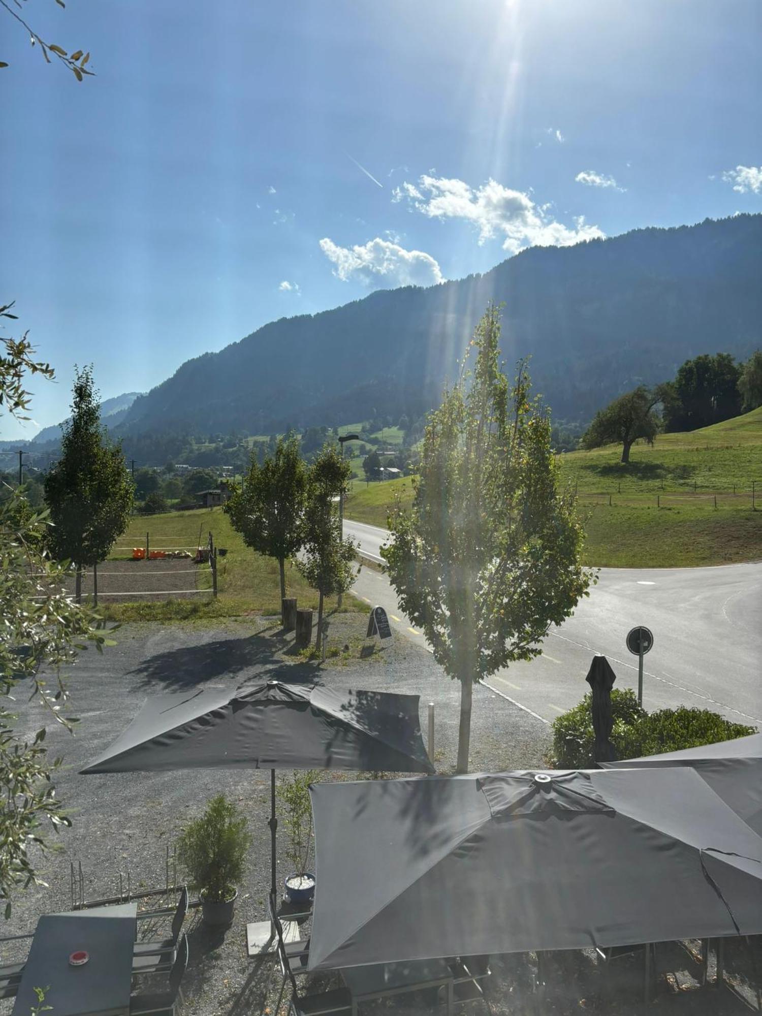 Landgasthof Zum Glenner Ilanz/Glion Exterior photo